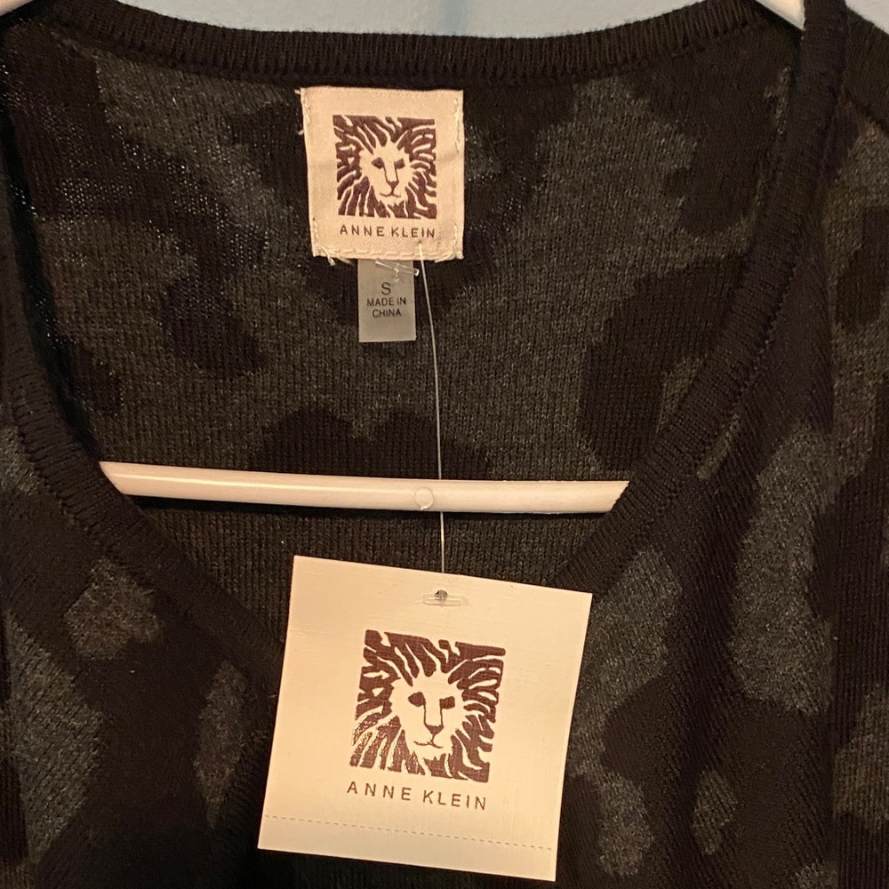 NEW Anne Klein Dark Patterned cardigan - Picture 1 of 4